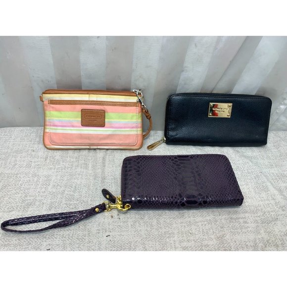 SOLD Michael Kors Coach & Other Small Women's Coin - Picture 1 of 16